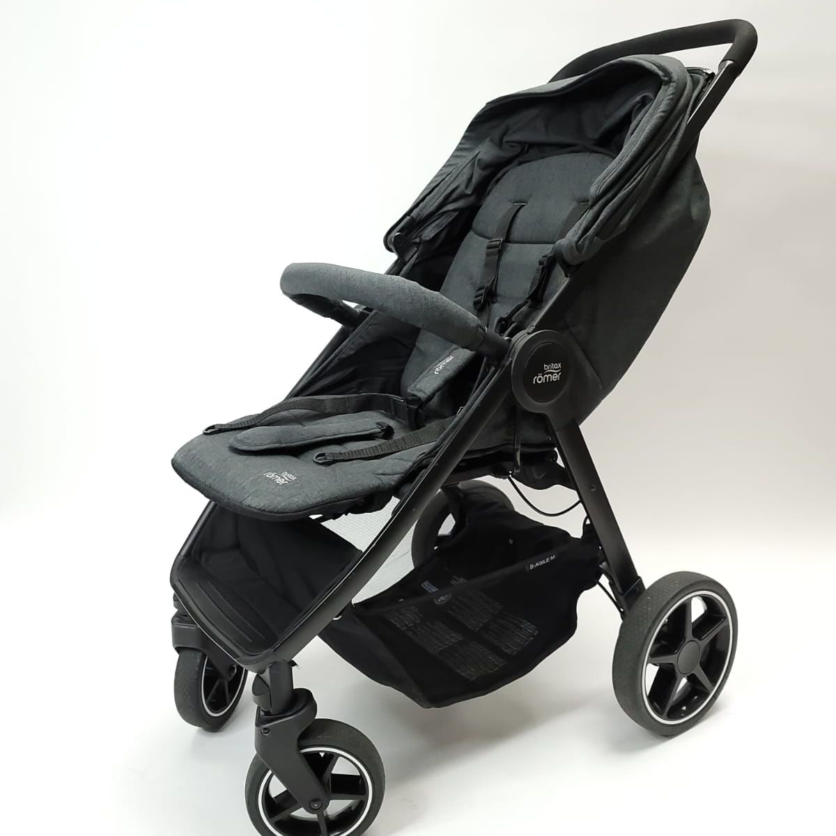 Britax B Agile M 1 990 1